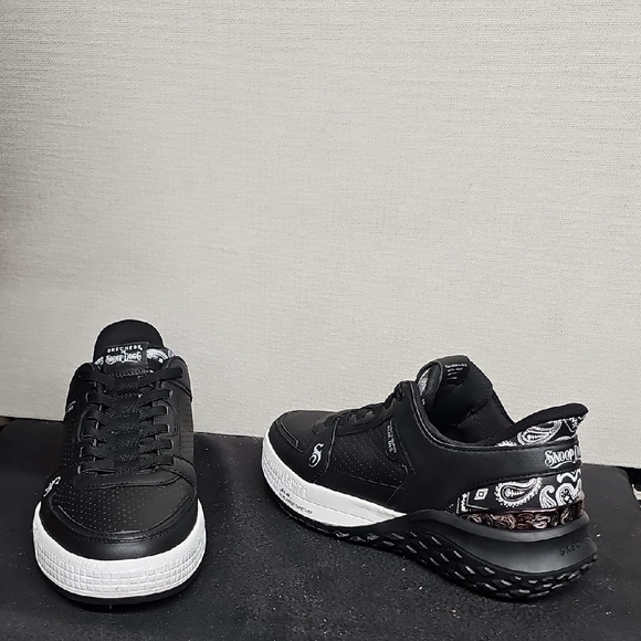 Skechers Other - SKECHERS X SNOOP DOGG SLIP-INS BFPM-03-217